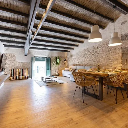 Bravissimo Placa Del Vi, Design Penthouse *