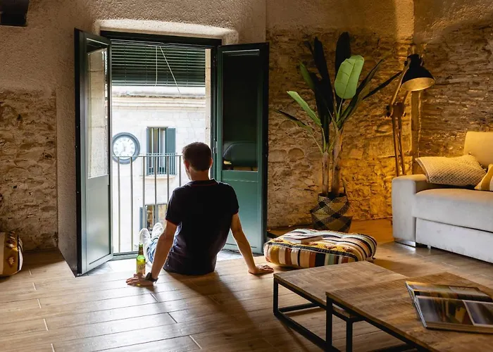 Bravissimo Placa Del Vi, Design Penthouse *