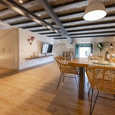 Bravissimo Placa Del Vi, Design Penthouse