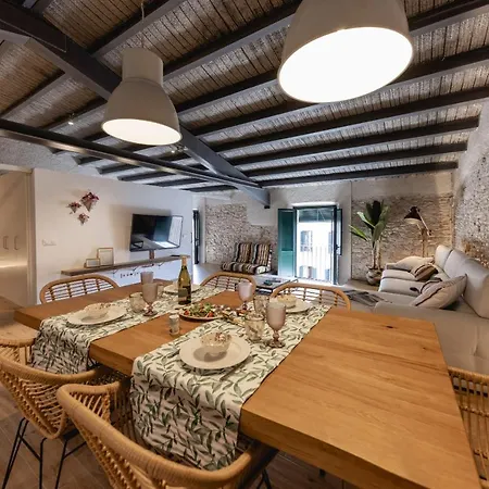 Bravissimo Placa Del Vi, Design Penthouse 지로나