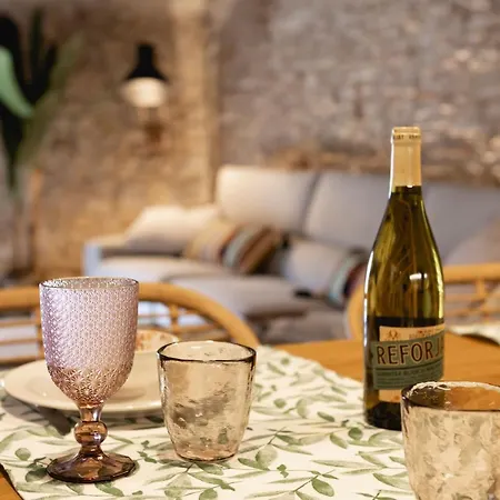 Апартаменты Bravissimo Placa Del Vi, Design Penthouse *