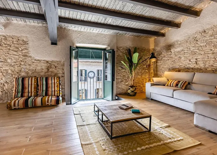 Bravissimo Placa Del Vi, Design Penthouse *