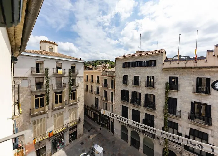 Bravissimo Placa Del Vi, Design Penthouse *