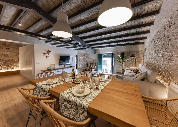 Bravissimo Placa Del Vi, Design Penthouse Gerona