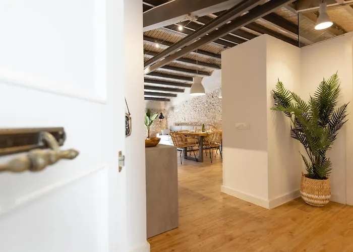 Bravissimo Plaça Del Vi, Design Penthouse